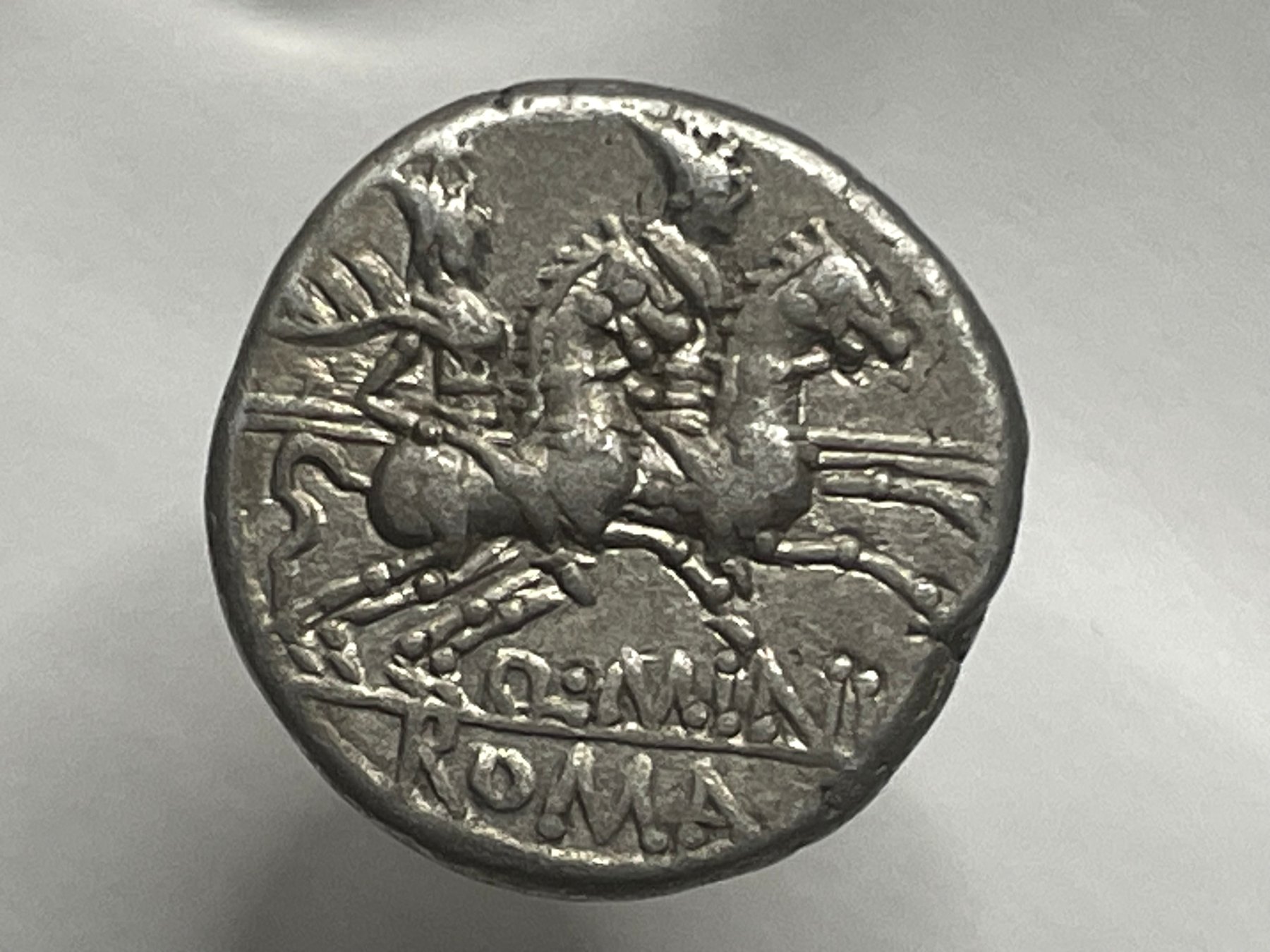 Denario Q Minucius Rufus