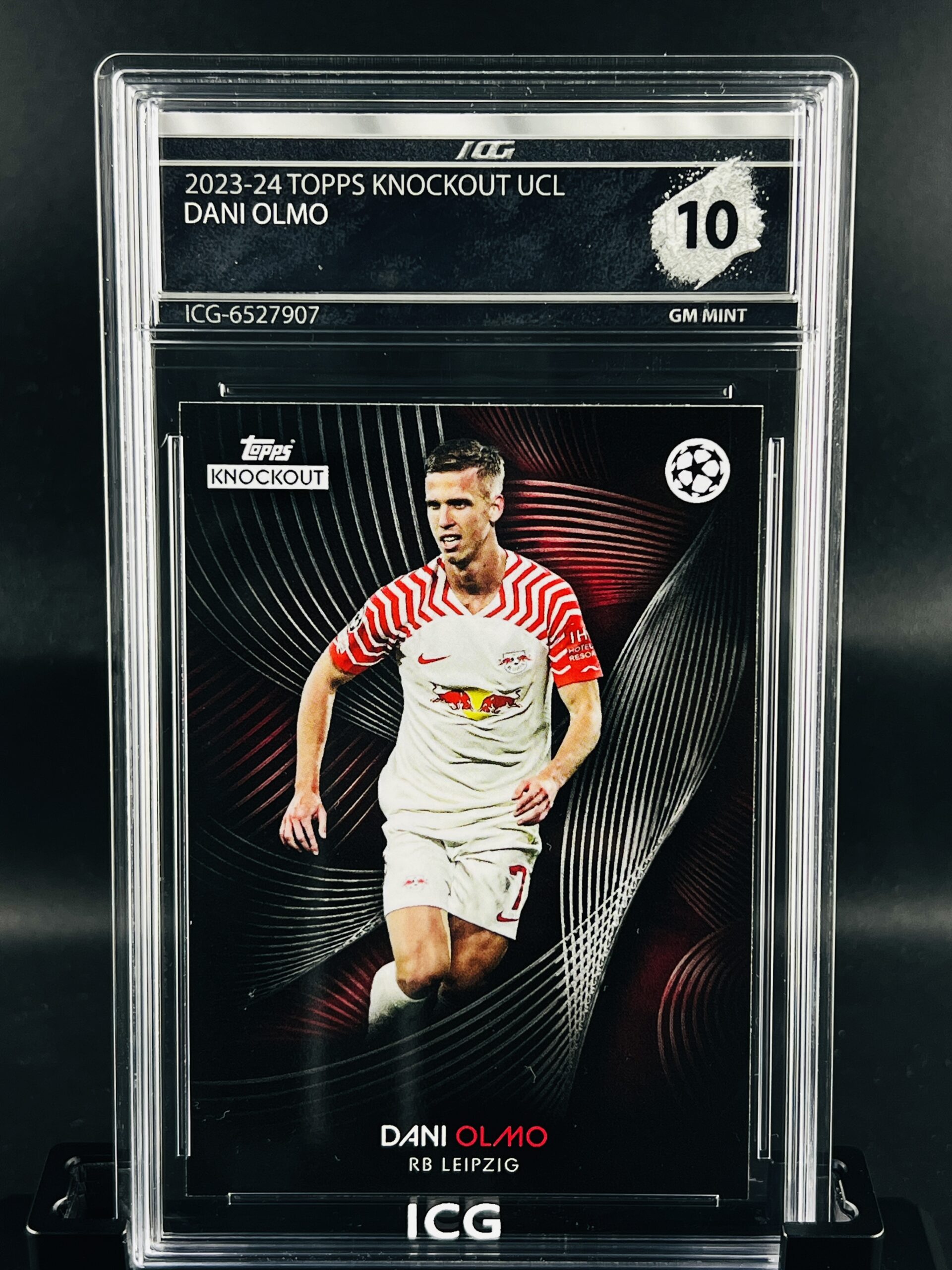 Cromo Dani Olmo GEM MINT 10 Topps Knockout Inception Card Grading