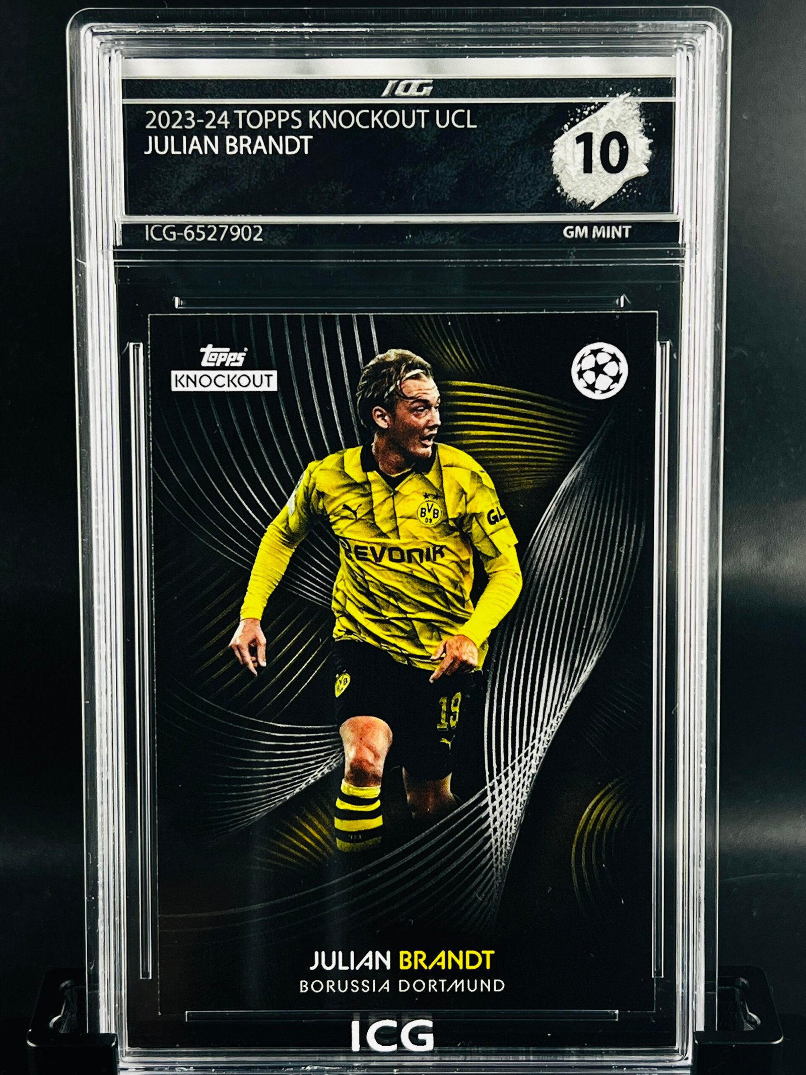 Otra vista de Cromo de fútbol Julian Brandt Topps Knockout · GEM MINT 10 · Inception Card Grading · ICG · Sports Cards · TCG