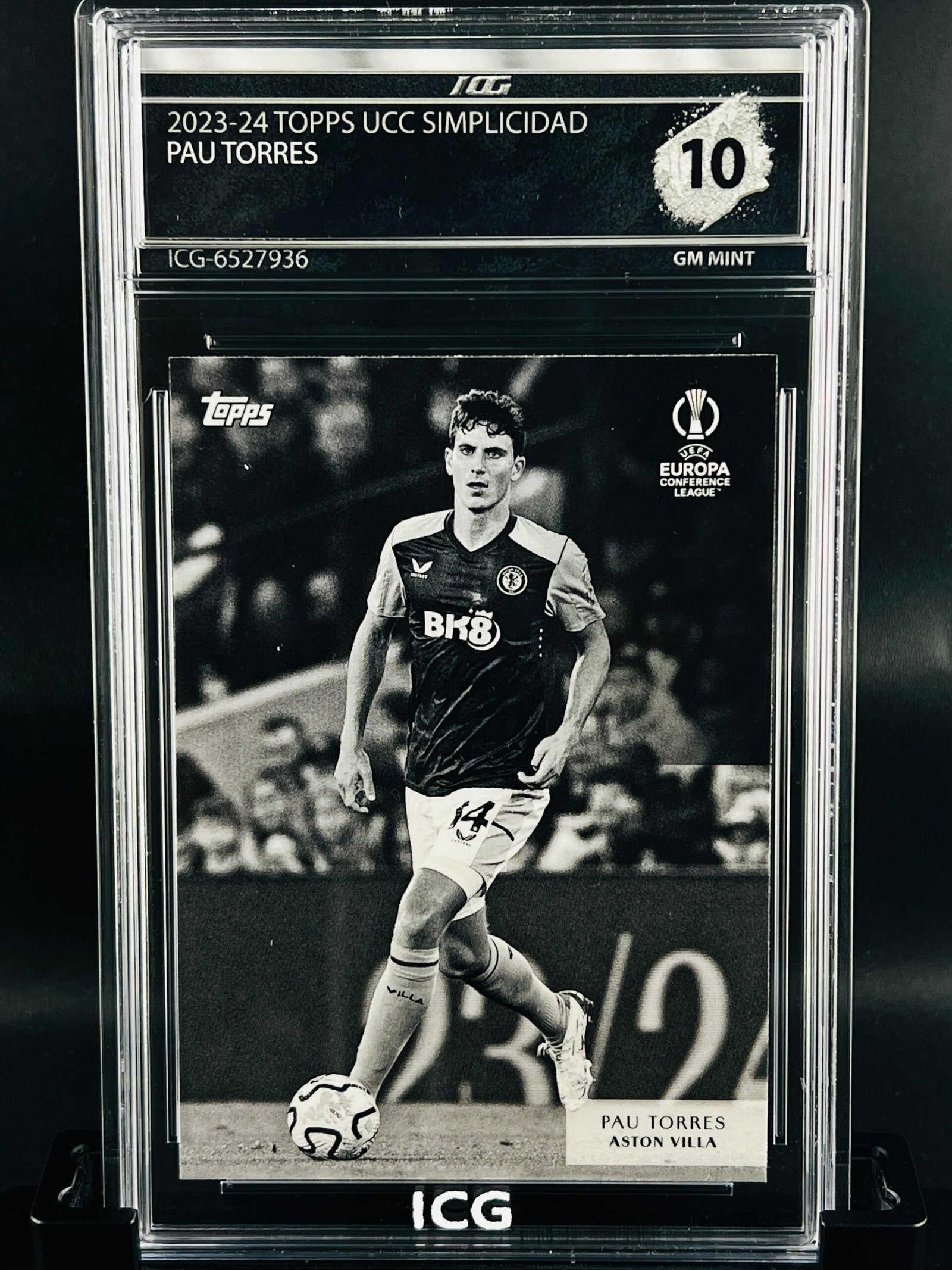 Otra vista de Cromo de Pau Torres Topps Simplicidad · GM MINT 10· Inception Card Grading · ICG · Sports Cards · TCG