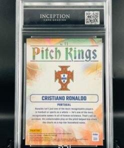 Otra vista de Cromo de fútbol Cristiano Ronaldo Panini Donruss Pitch kings Inception Card Grading GM MINT 10 sport cards