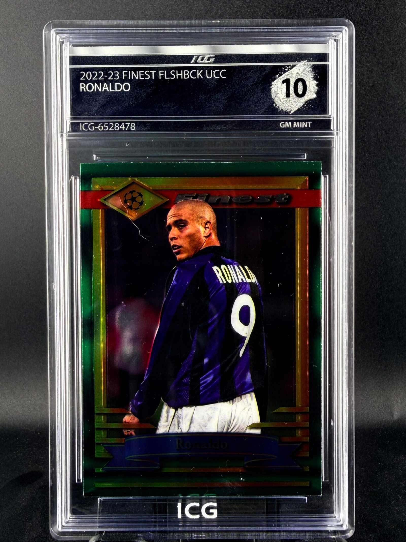 Otra vista de Cromo Ronaldo Nazario Topps GEM MINT 10 · Inception Card Grading · ICG · Sports Cards · TCG