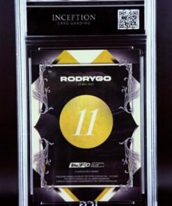 Otra vista de Cromo Rodrygo Portrait Posers Topps Los Blancos Real Madrid · GEM MINT 10 · Inception Card Grading · ICG · Sports Cards · TCG