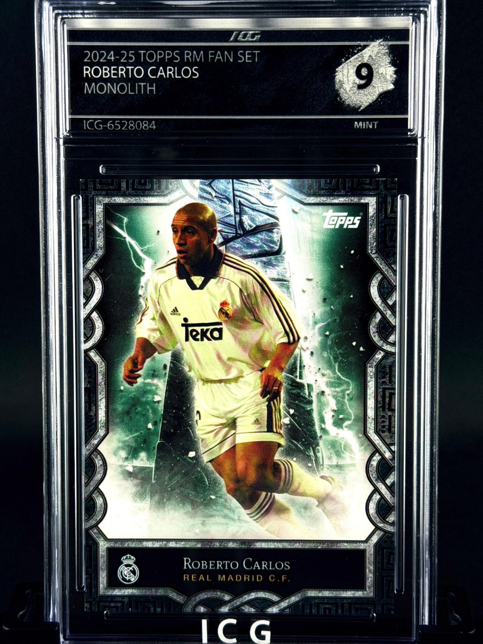 Fotografía de Cromo Roberto Carlos Topps Real Madrid Team Set Monolith MINT 9 · Inception Card Grading · ICG · Sports Cards · TCG