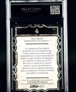 Otra vista de Cromo Toni Kroos Topps Real Madrid Team Set Monolith Near MINT 8 · Inception Card Grading · ICG · Sports Cards · TCG