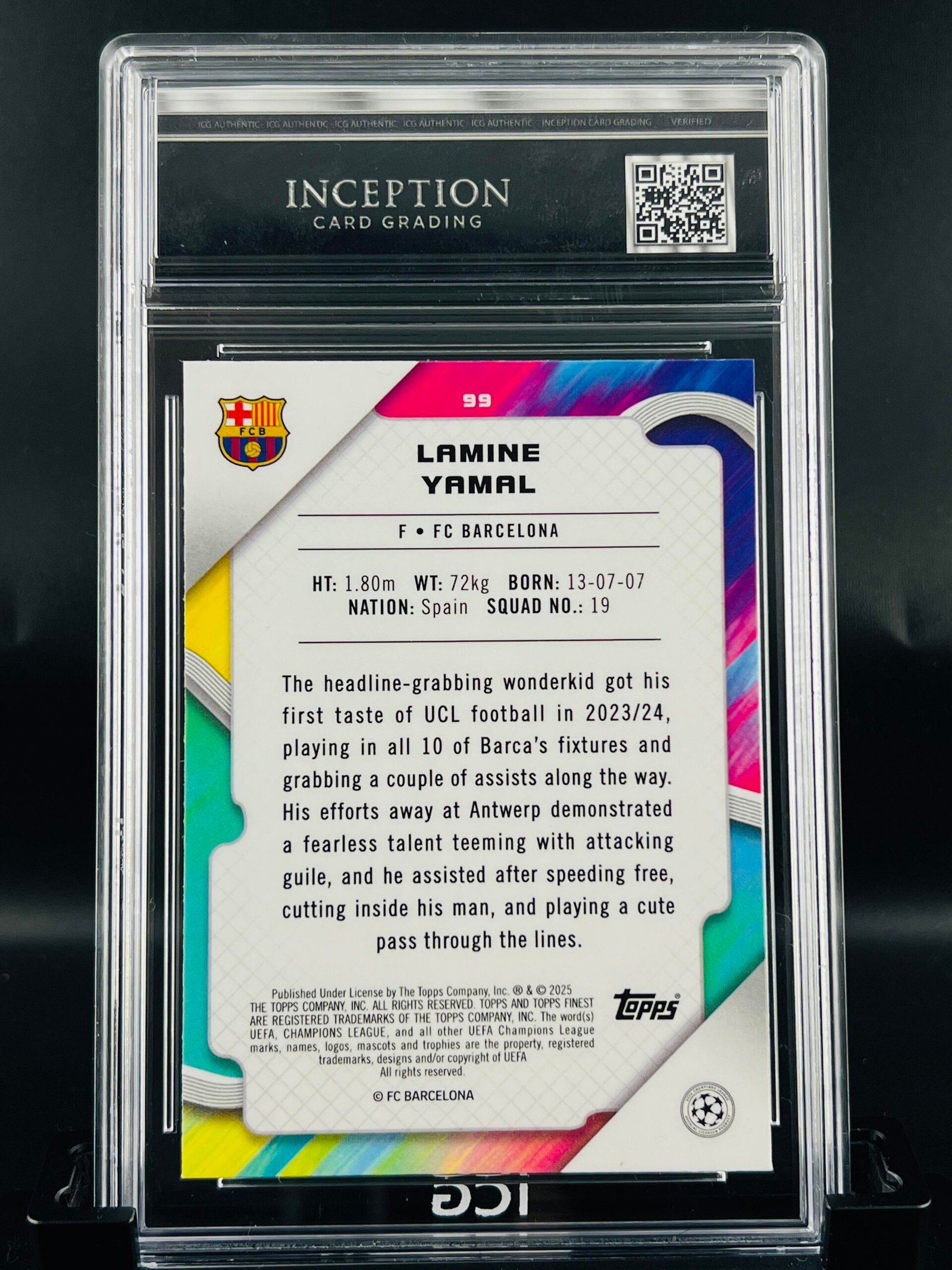 Otra vista de Cromo de fútbol Lamine Yamal Topps Finest Inception Card Grading GM MINT 10 sport cards